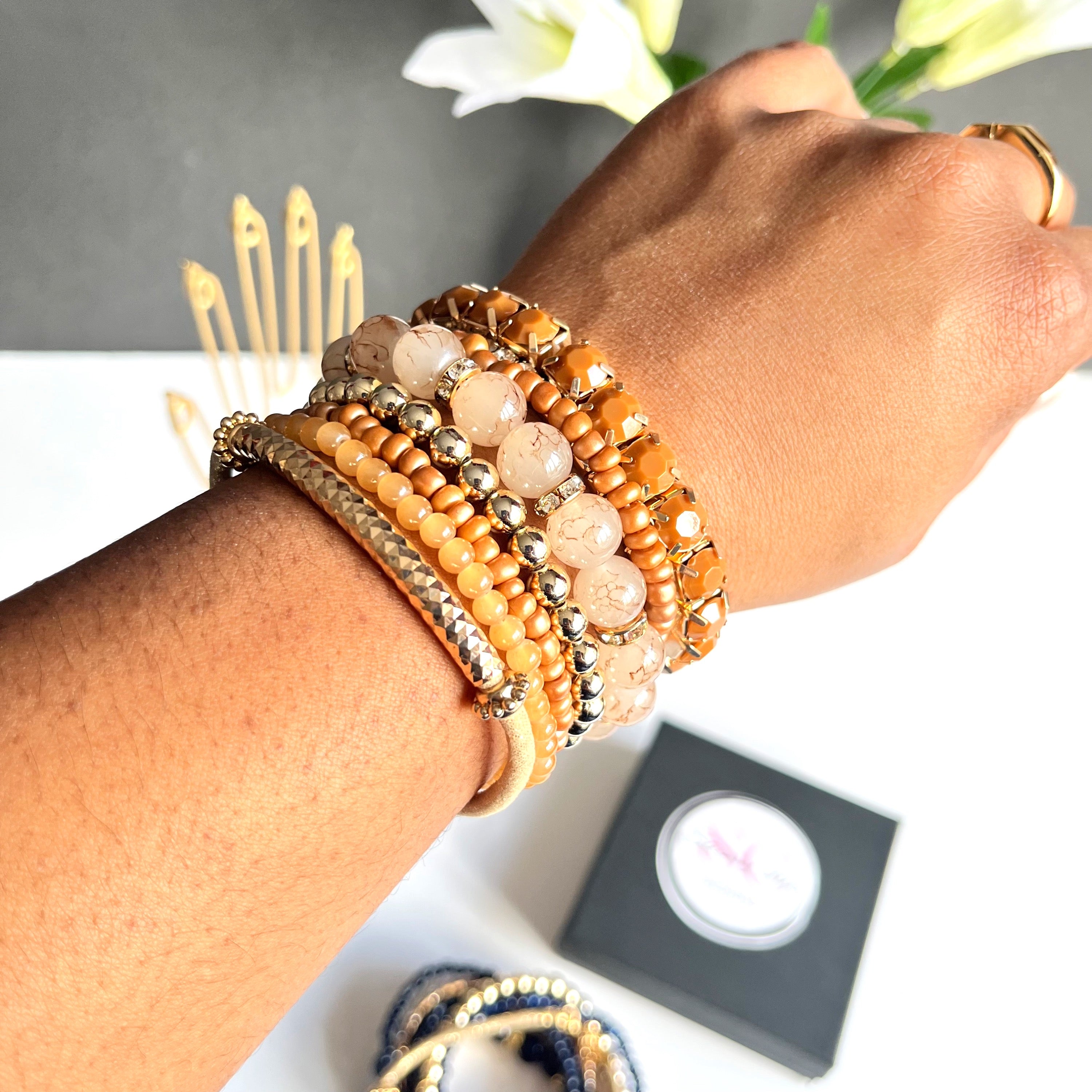 Neutral Brown Stack